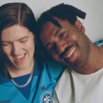 «I’m On Your Side»: Romy και Sampha σε μία συγκινητική συνεργασία