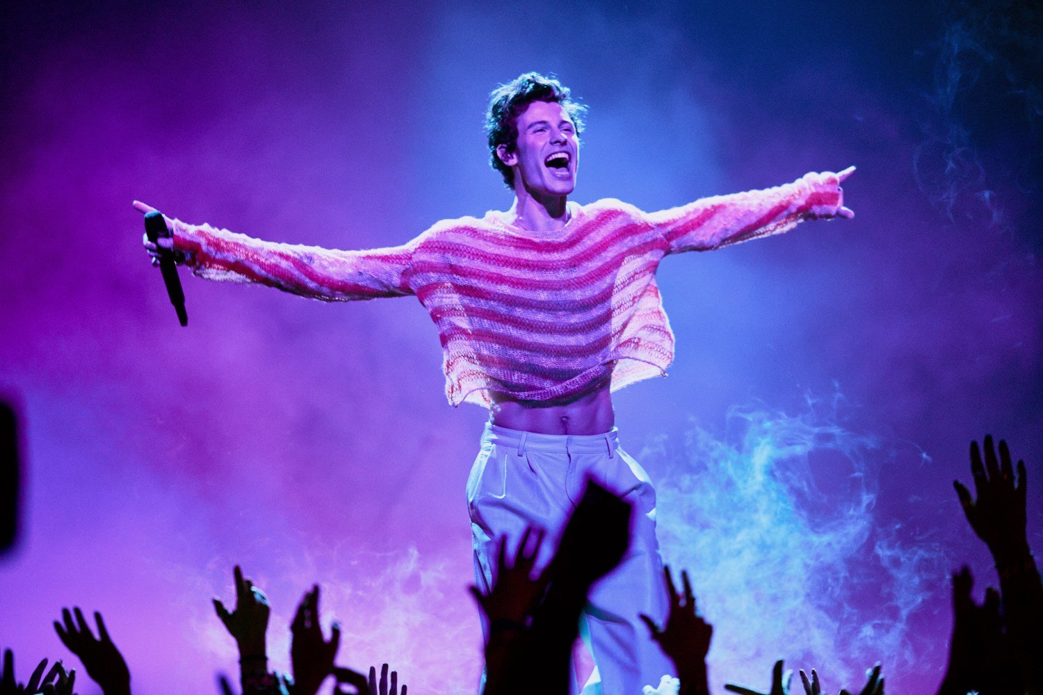 Shawn Mendes: Η ενηλικίωση, η αυτογνωσία και η νέα μουσική πορεία του