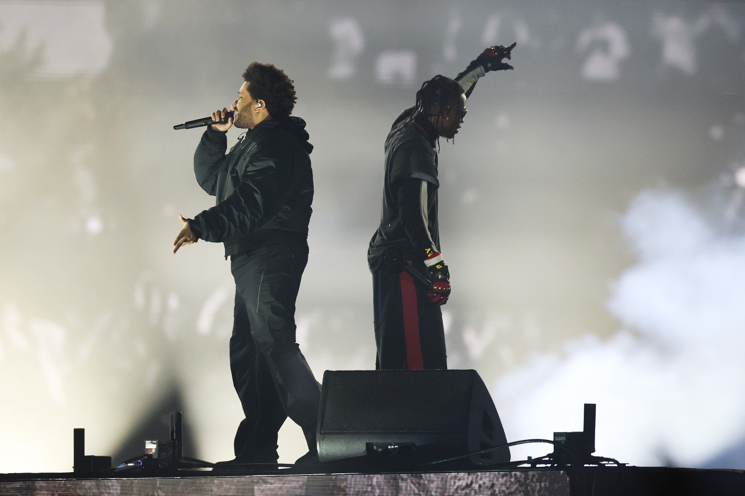 Travis Scott και The Weeknd μοιράστηκαν τη σκηνή και προκάλεσαν παραλήρημα στο κοινό