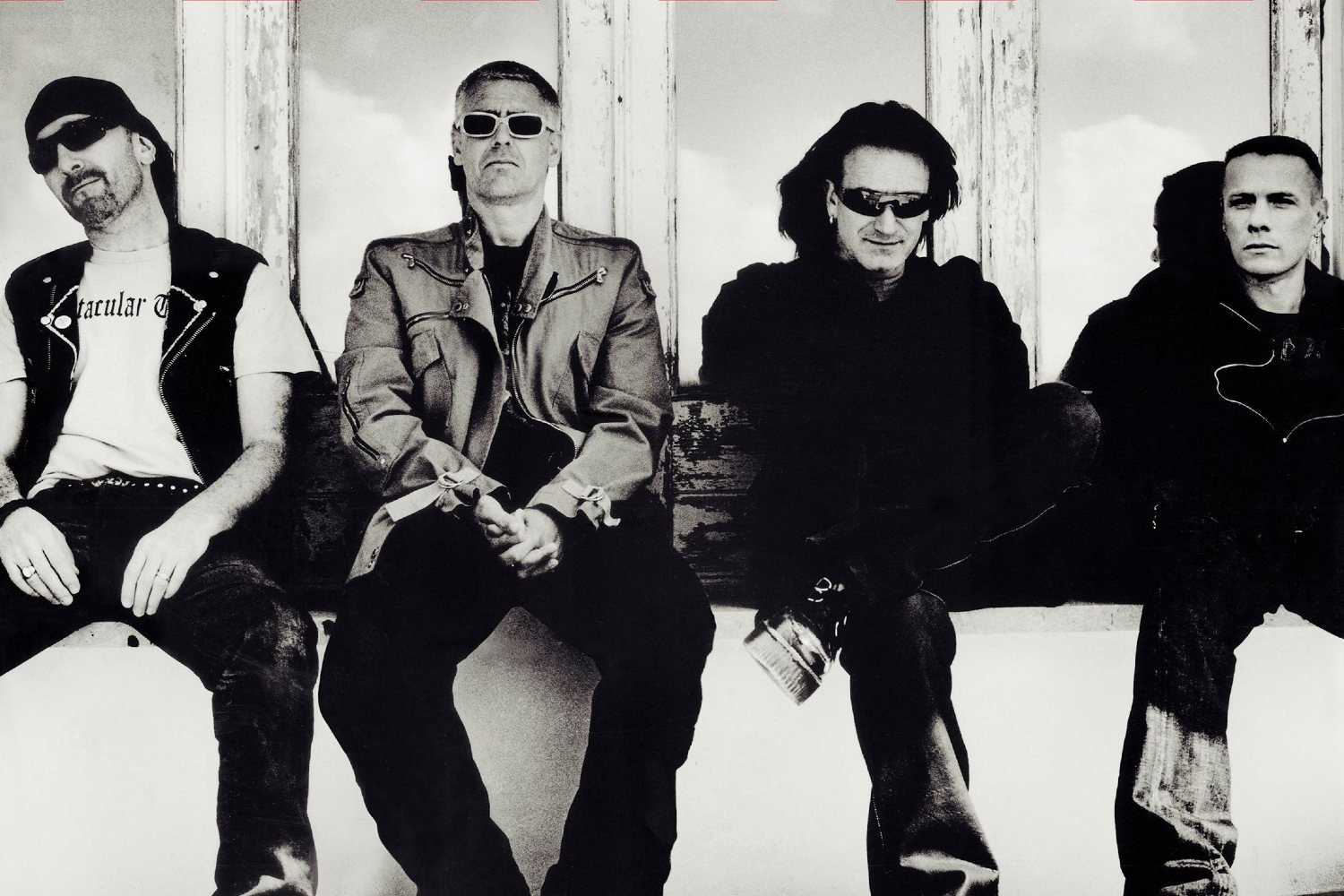 Οι U2 αποκαλύπτουν την απρόσμενη funk πλευρά τους στο χαμένο τραγούδι «Happiness»
