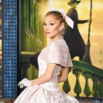 Ariana Grande: Το αντίο στα ξανθά μαλλιά της Glinda και η νέα σελίδα του καλλιτεχνικού εαυτού της