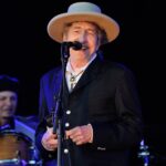 Ο Bob Dylan γράφει για τη ζωή στα 80: «Είναι πλέον πιο δύσκολο να σε προγραμματίσουν»