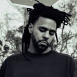 J. Cole: Το «The Fall-Off» και η εσωτερική μάχη ενός ράπερ που (μάλλον) δεν είναι έτοιμος να αποσυρθεί