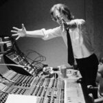 Ο Sean Ono Lennon δηλώνει βέβαιος: Ο John Lennon θα είχε «αγκαλιάσει» την τεχνητή νοημοσύνη