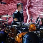 U2: Ο Larry Mullen Jr. δεν ήταν σίγουρος αν θα έπαιζε ξανά ντραμς μετά την επέμβαση στον αυχένα