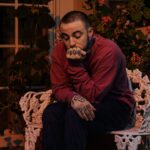 Ο Mac Miller αναλογίζεται την αγάπη και τον θάνατο στο συγκινητικό μεταθανάτιο άλμπουμ «Balloonerism»