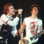 Steve Jones: «Δεν άξιζε τον κόπο» να ζητήσει από τον John Lydon να συμμετάσχει στην επανένωση των Sex Pistols