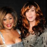 Cher: Η Tina Turner εμφανίστηκε με μώλωπες και τη ρώτησε πώς να αφήσει τον βίαιο σύζυγό της Ike Turner