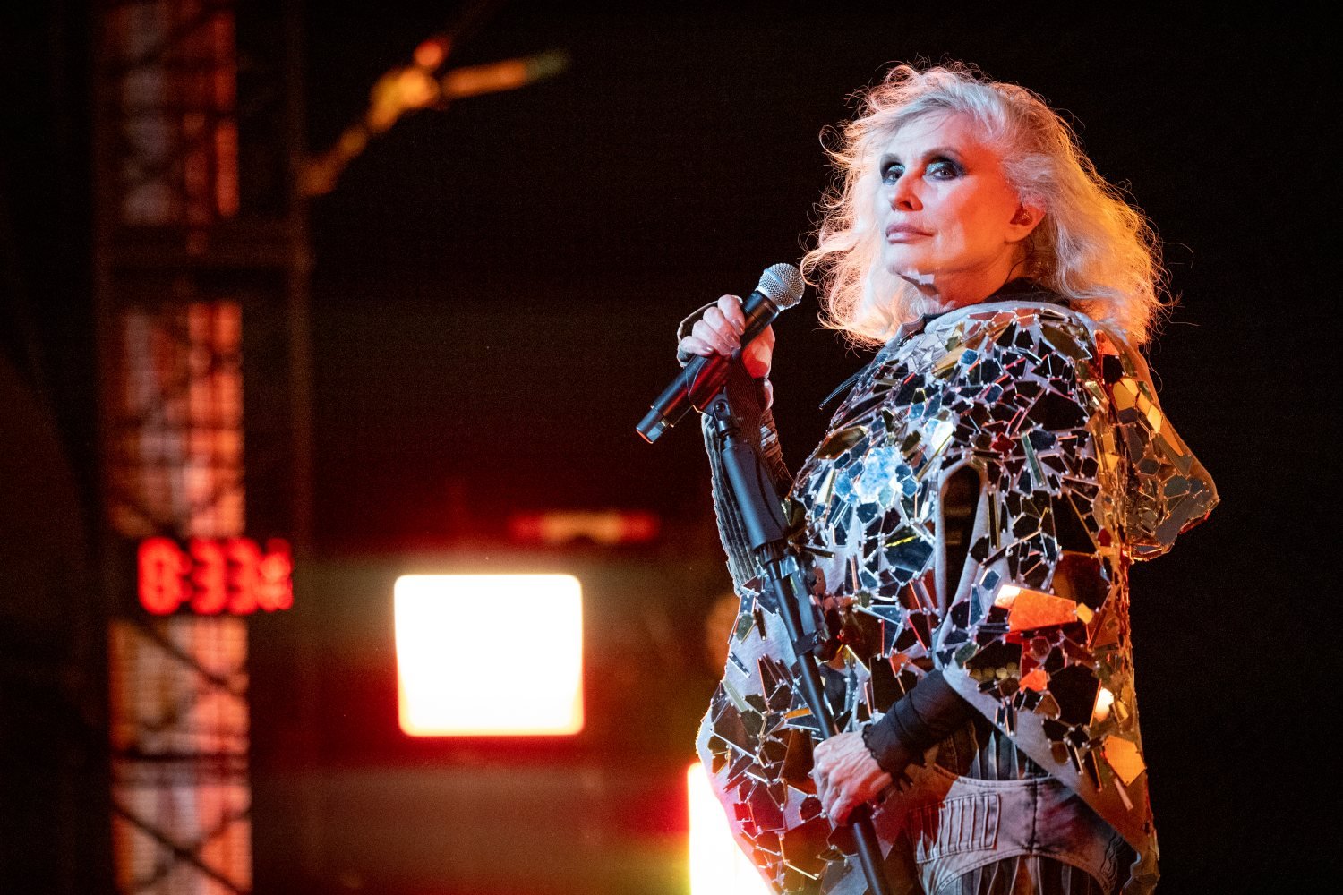 Debbie Harry: «Δεν μπορώ να με φανταστώ στη σκηνή ως Blondie» – Η απώλεια του Clem Burke αλλάζει τα πάντα