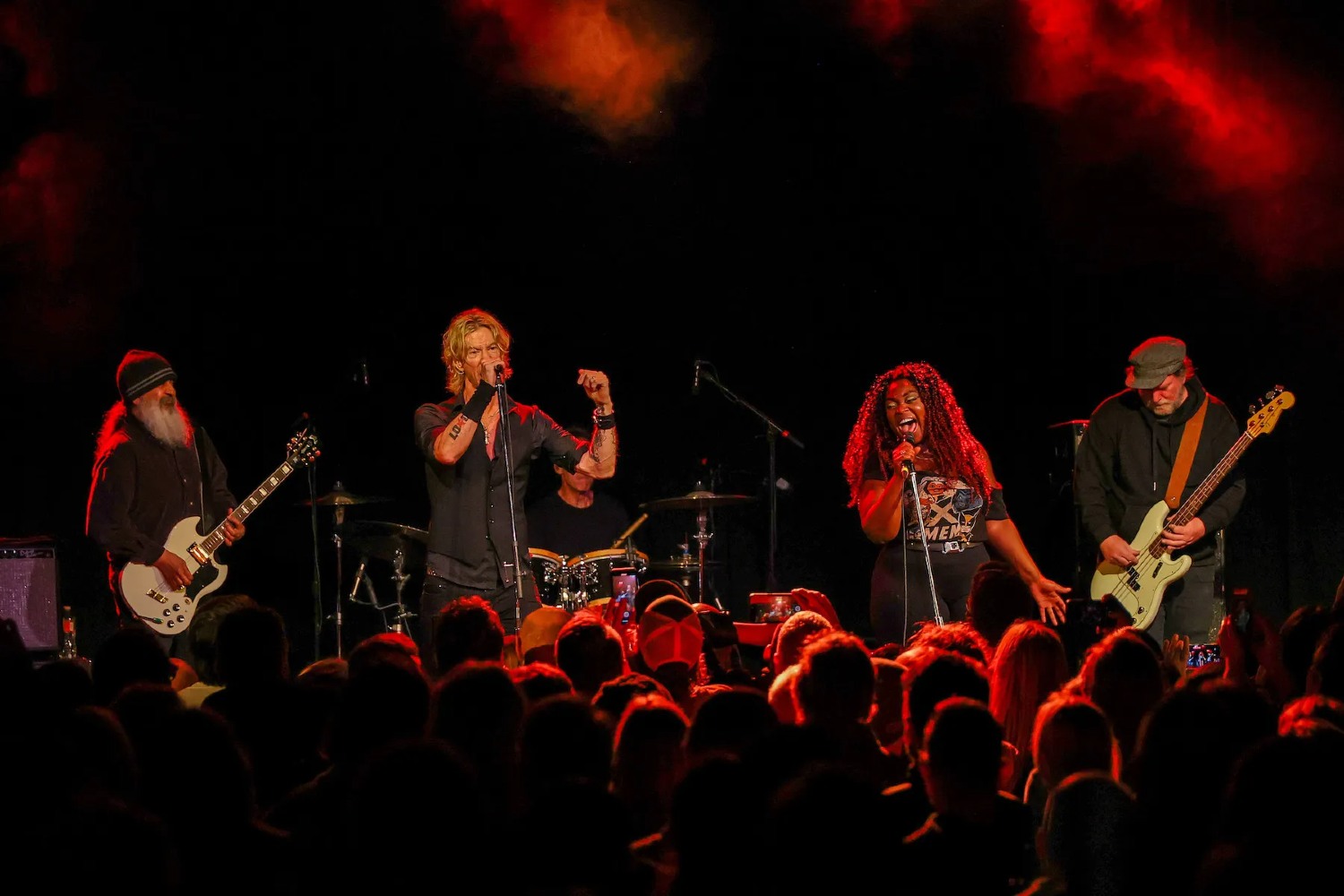 Οι Soundgarden επανένωθηκαν σε φιλανθρωπική συναυλία στο Σιάτλ