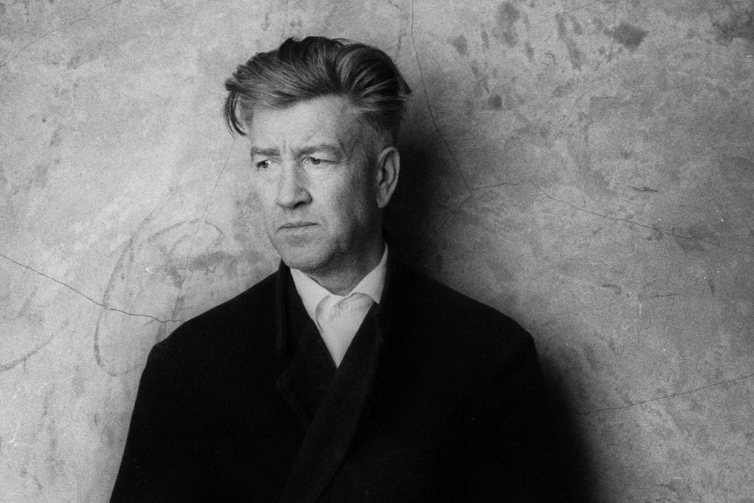 Silencio: Το ονειρικό club του David Lynch μετακομίζει από το Παρίσι στο Λος Άντζελες