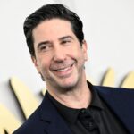 Ο David Schwimmer είχε επιδώσει στον Rod Stewart τα έγγραφα του διαζυγίου του