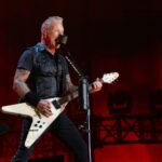 Ο James Hetfield αποθεώνει τον Tony Iommi: «Είναι ο άρχοντας των riff»