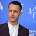 Ο Jeremy Strong για τη βιογραφική ταινία του Bruce Springsteen: «Είναι η σπουδαιότερη εμπειρία της καριέρας μου»