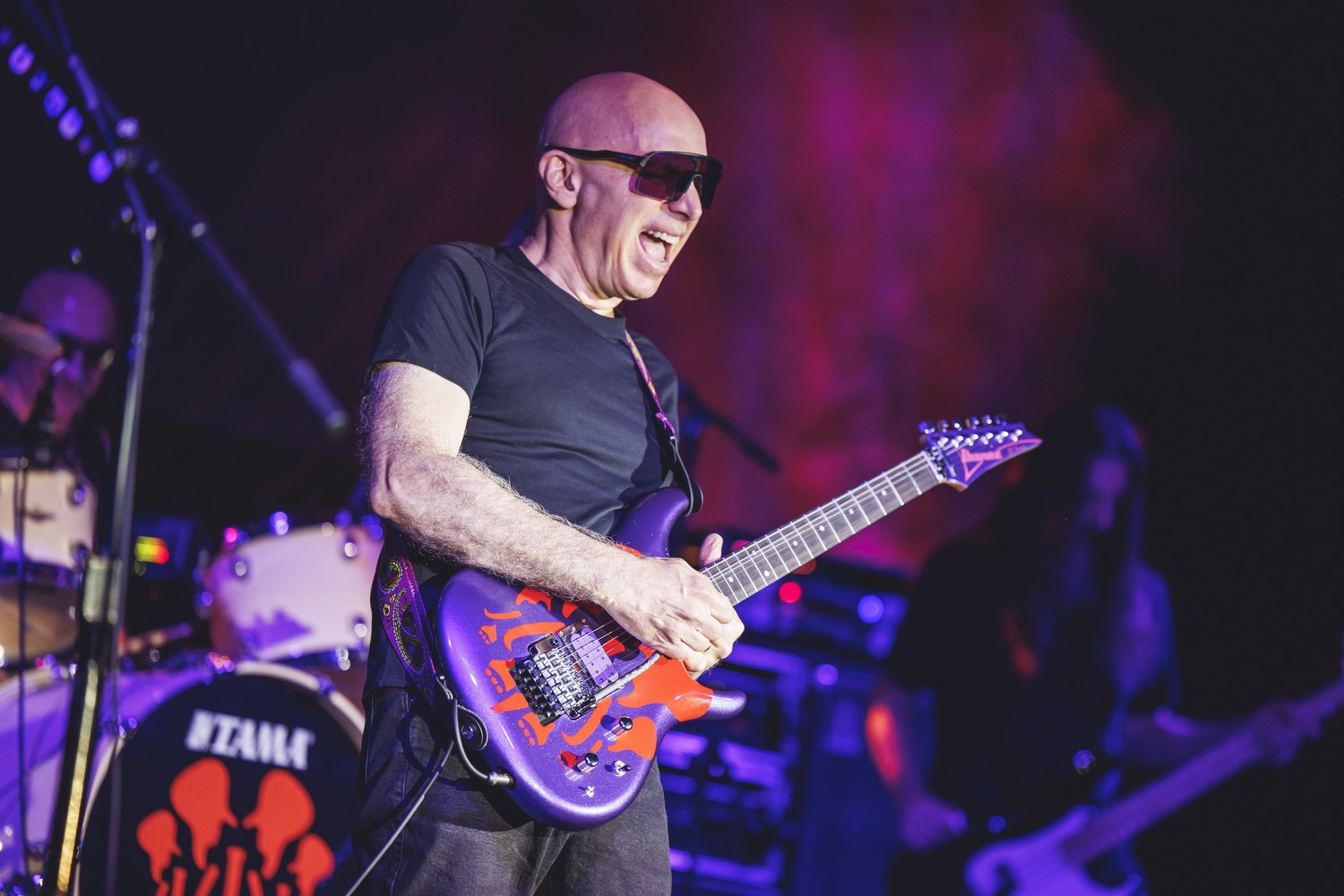 Joe Satriani: «Ο Kurt Cobain ήταν εξαιρετικός κιθαρίστας»