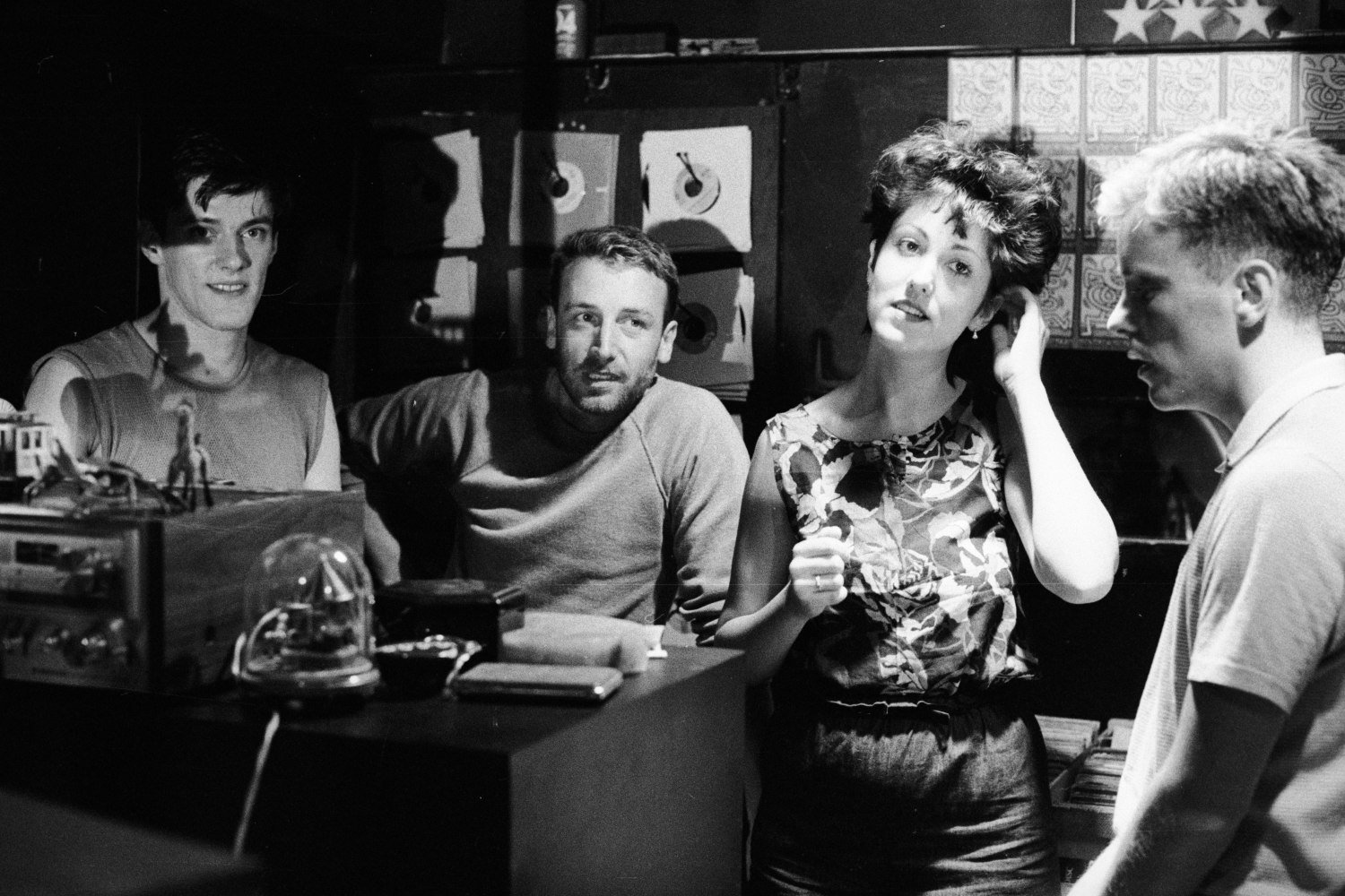 New Order: Η επική συλλογή «The Best & The Rest Of New Order» ενώνει το παρελθόν και το παρόν τους