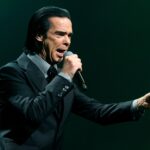 Ο Nick Cave και το «Line of Duty»: Πώς η Carly Paradis άλλαξε τον καιρό στους Bad Seeds