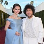 Η Selena Gomez ετοιμάζει μουσική μαζί με τον Benny Blanco