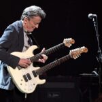 Eagles: Ο Steuart Smith αποχωρεί από το συγκρότημα – Διαγνώστηκε με Πάρκινσον