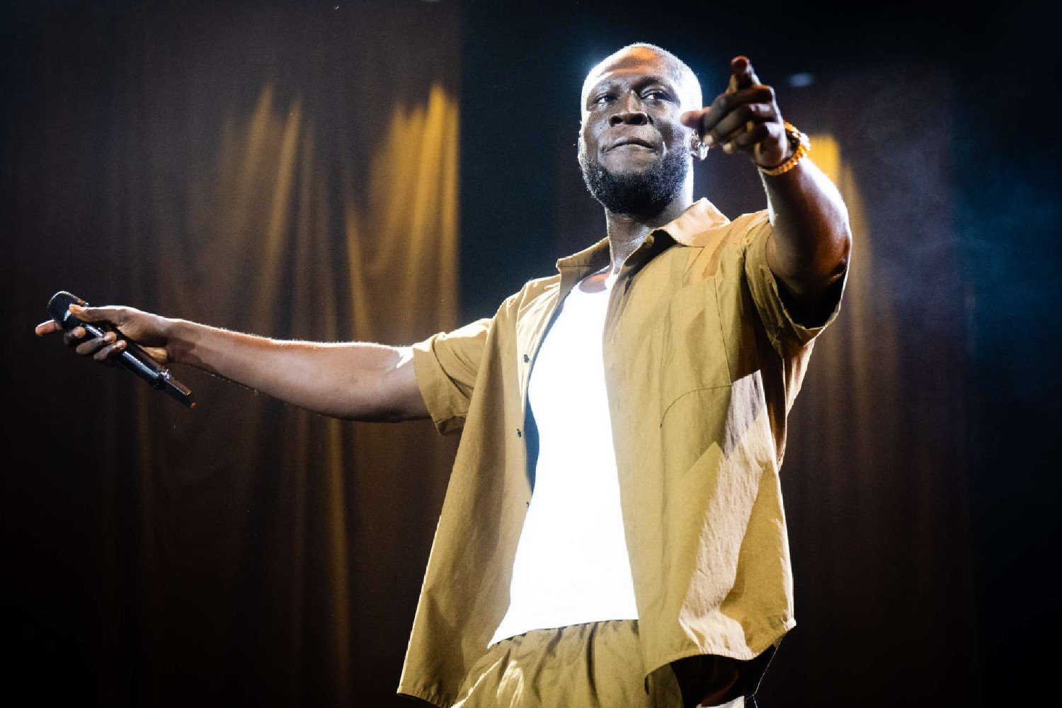 Ο Stormzy φέρνει στη μεγάλη οθόνη τη ζωή του θρύλου του ποδοσφαίρου Ian Wright