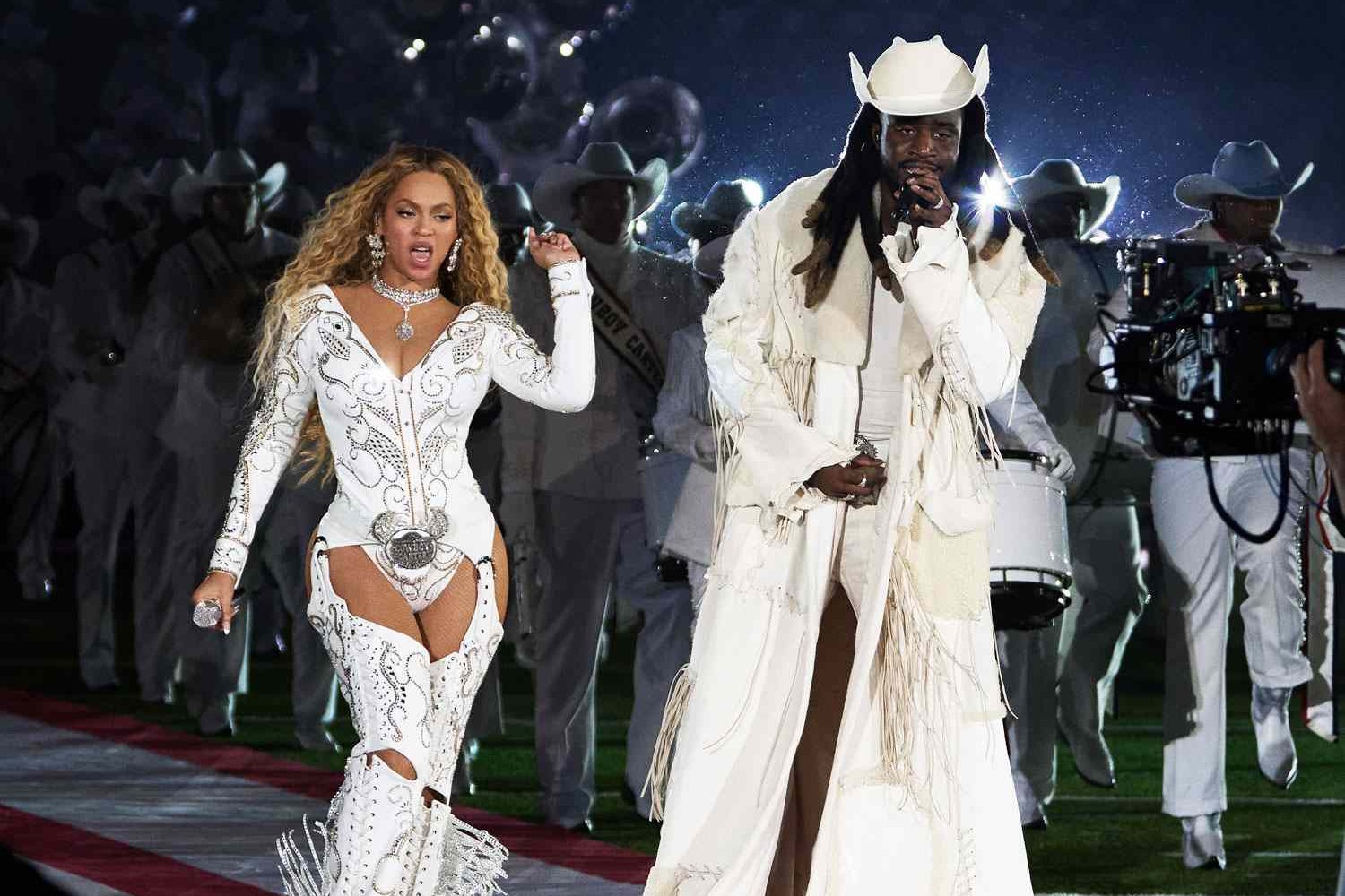 Ο Shaboozey ανακάλυψε τη συμμετοχή του στο «Cowboy Carter» της Beyoncé μαζί με όλους τους άλλους.