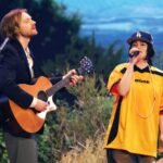 Finneas: Πώς η Billie Eilish τον εμπνέει να σπάει τους κανόνες της παραγωγής