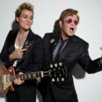 Brandi Carlile: Το ένα και μοναδικό μάθημα που πήρε από τον Elton John κατά τη διάρκεια της συνεργασίας τους