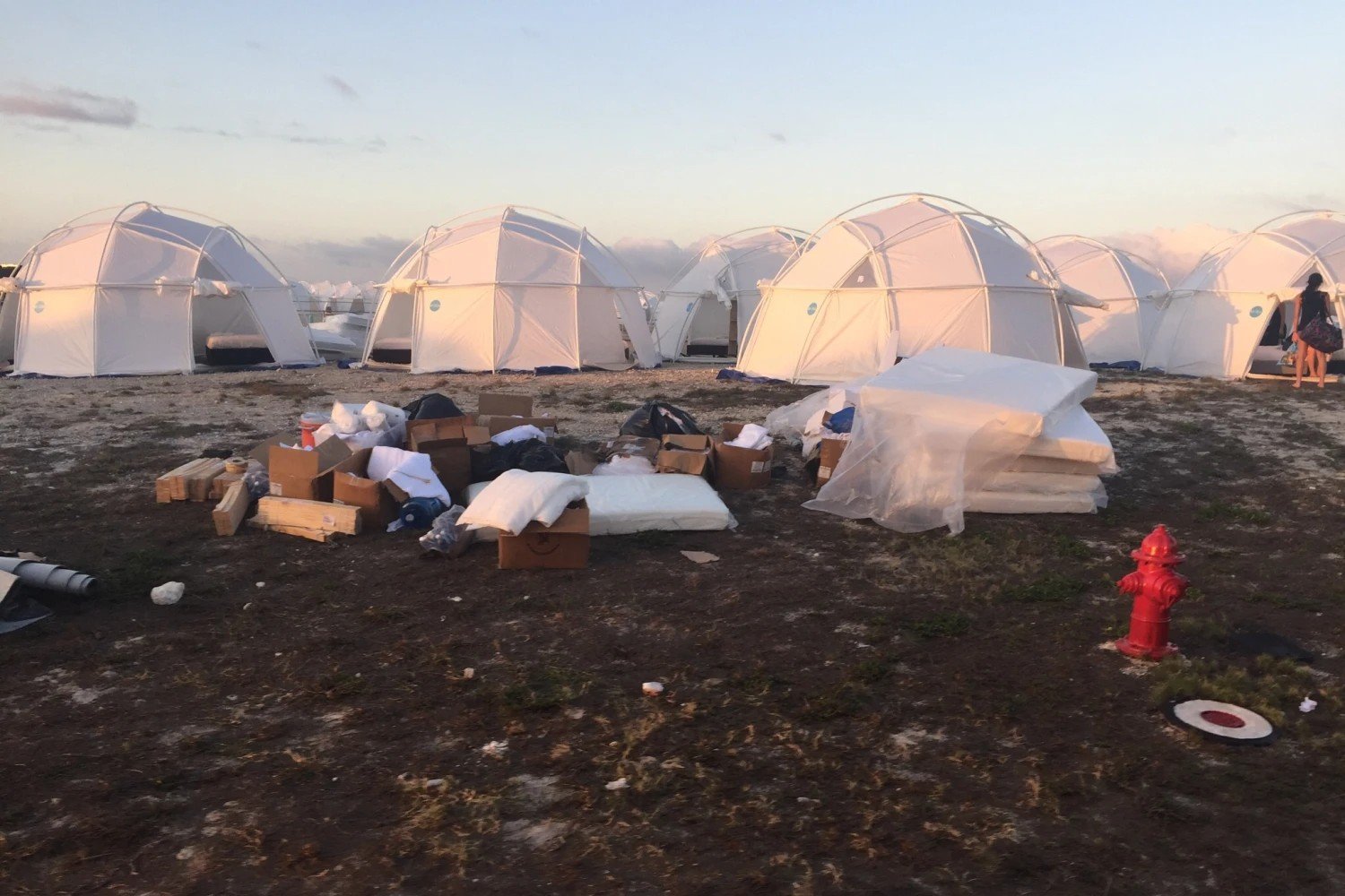 Το LimeWire εξαγοράζει το Fyre Festival για να αναστήσει το meme