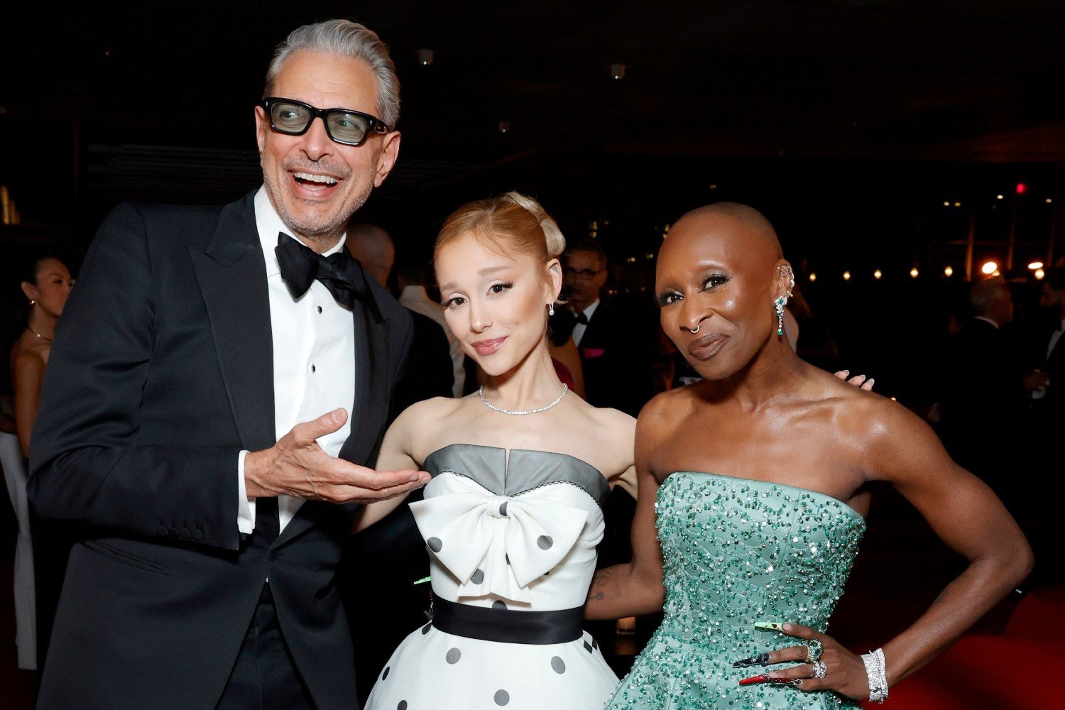 Jeff Goldblum: «Πετούσα στα σύννεφα»: Πώς ένιωσε τραγουδώντας με τις Ariana Grande και Cynthia Erivo