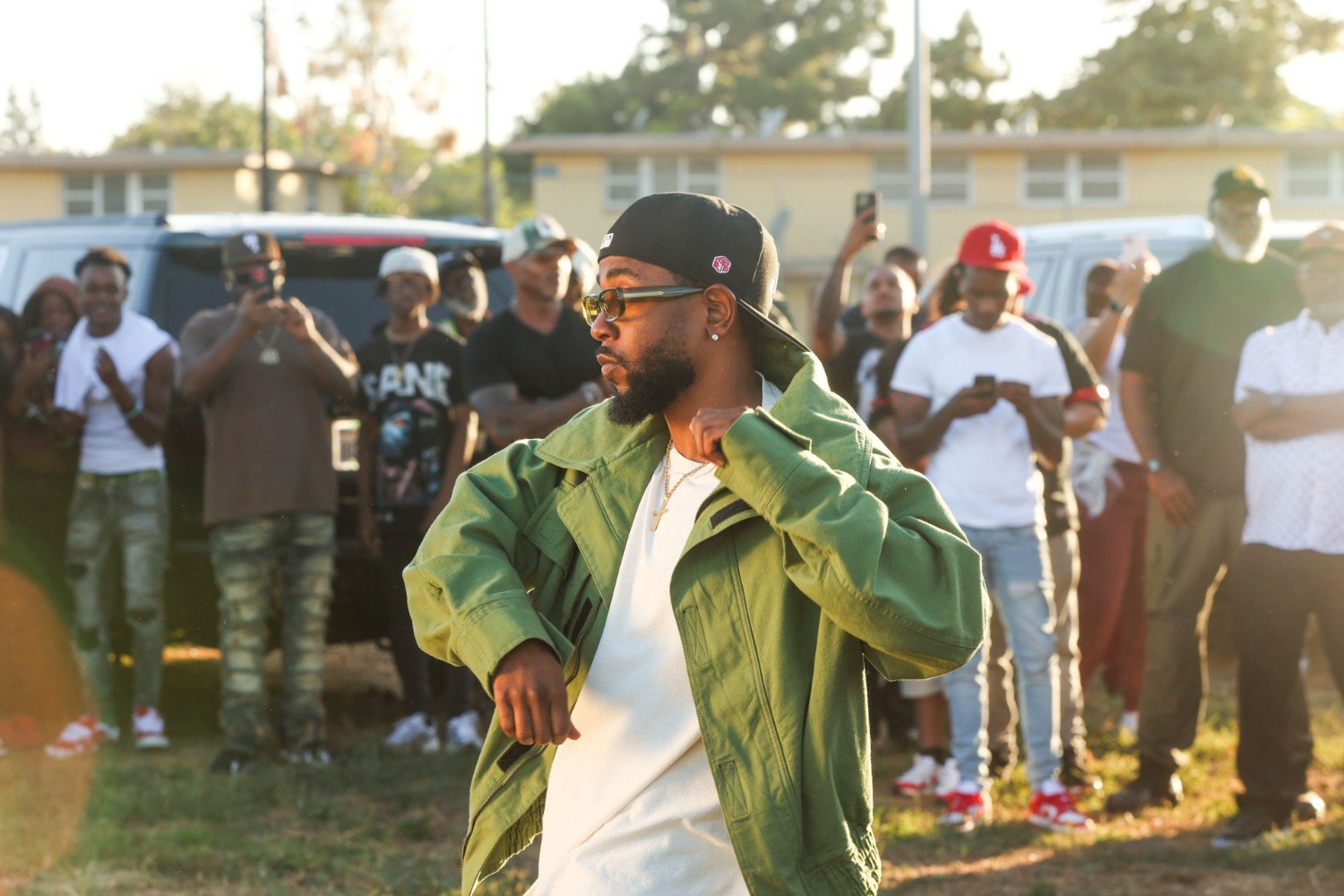 Kendrick Lamar: Ρίχνει επιπλέον βολές κατά του Drake στο video του «Not Like Us»