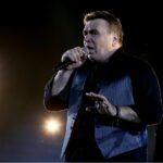 Μανώλης Λιδάκης: «Ο Δίσκος Που Δεν Πρόλαβε Να Ταξιδέψει» και τα τελευταία ακυκλοφόρητα τραγούδια του