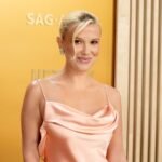 Η Millie Bobby Brown θέλει να κυκλοφορήσει χριστουγεννιάτικο τραγούδι