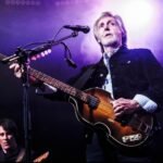 Paul McCartney: Έστειλε μήνυμα υπέρ της ελευθερίας της Ουκρανίας σε συναυλία – έκπληξη στη Νέα Υόρκη