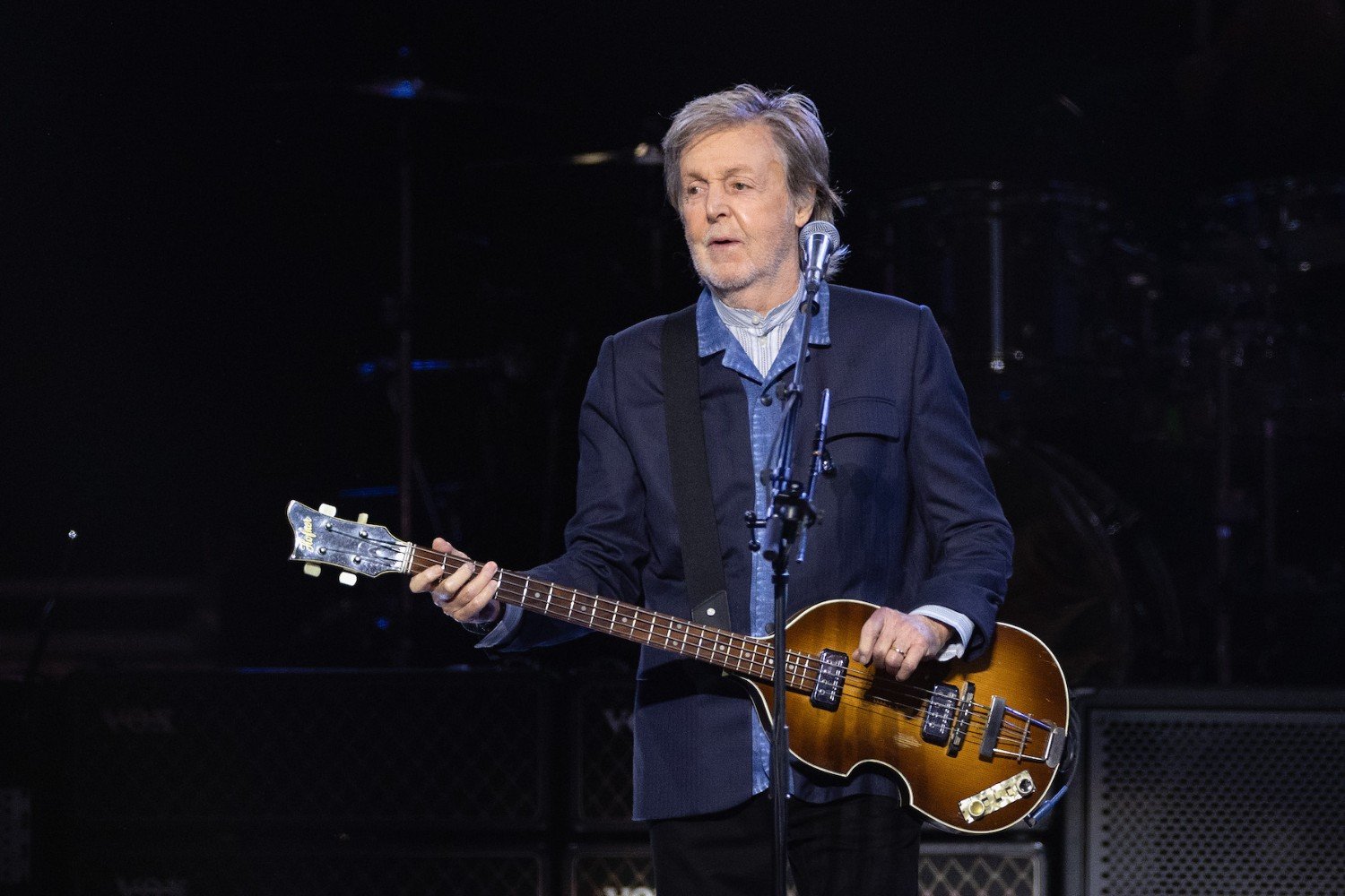 Paul McCartney: Γιατί ο Bob Dylan είναι ο μοναδικός καλλιτέχνης που διστάζει να πλησιάσει – «Νιώθω μία μικρή νευρικότητα» Paul McCartney: Γιατί ο Bob Dylan είναι ο μοναδικός καλλιτέχνης που διστάζει να πλησιάσει – «Νιώθω μία μικρή νευρικότητα»