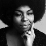 Η ημέρα που η Roberta Flack είπε «όχι» στον Clint Eastwood και άλλαξε την πορεία της μουσικής