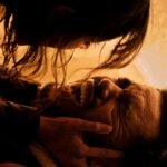 Η Jenna Ortega δένει και βασανίζει τον The Weeknd στο νέο trailer της ταινίας «Hurry Up Tomorrow»