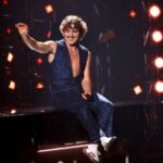Ο Benson Boone μιλά για τις ανασφάλειές του με το σώμα του: «Δεν μπορώ να είμαι το sex icon του αιώνα»