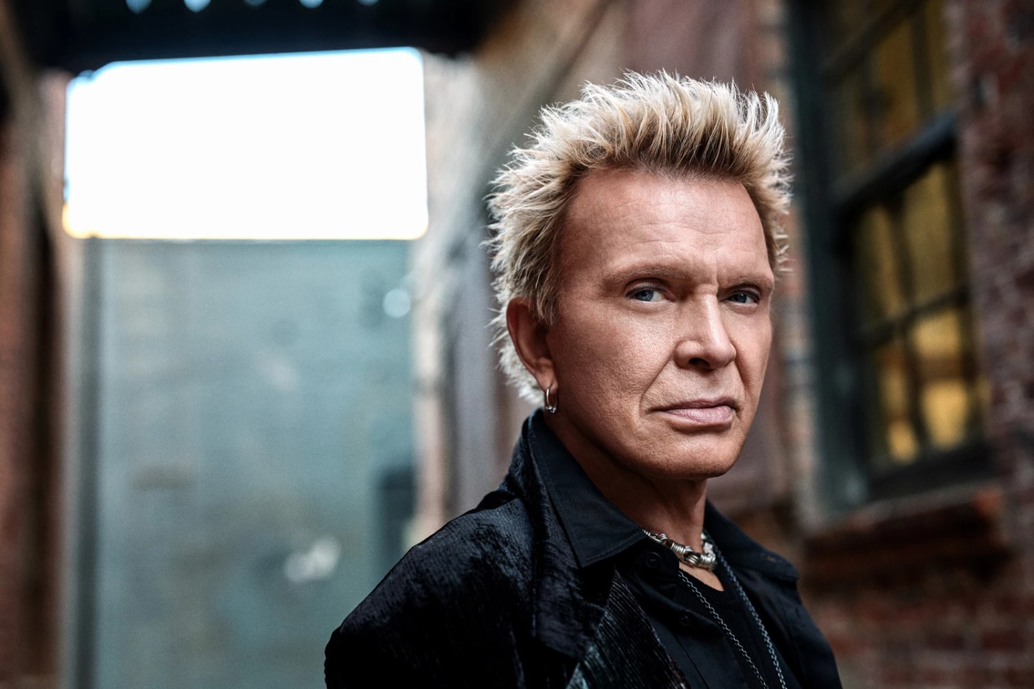 Ο Billy Idol ανακοινώνει το πρώτο άλμπουμ του μετά από δέκα χρόνια: «Dream Into It»