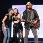 Ο Billy Ray Cyrus δηλώνει «περήφανος» για τις κόρες του παρά τις οικογενειακές εντάσεις