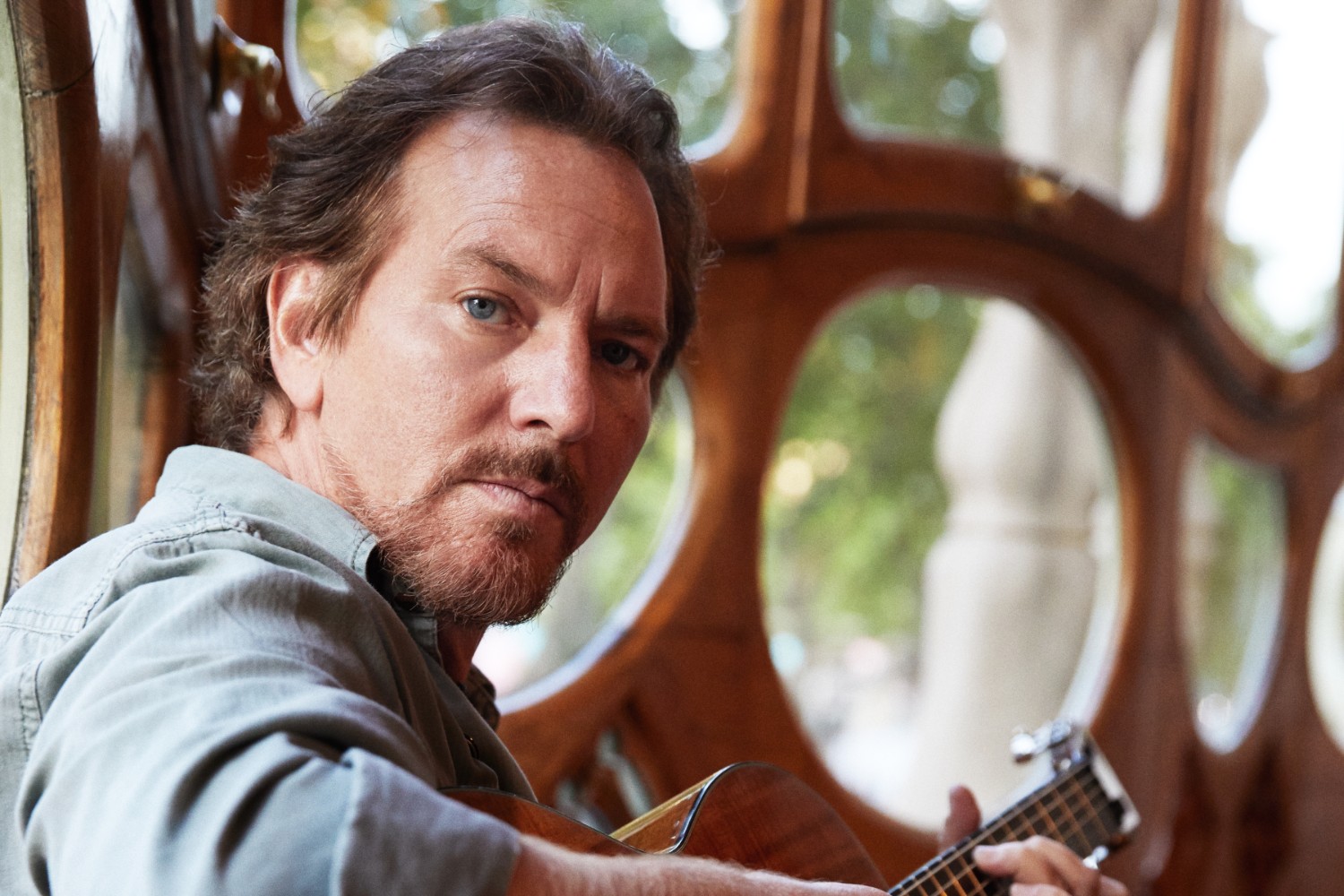 Ο Eddie Vedder άλλαξε μία γενιά με τη μουσική των Pearl Jam – Τώρα σώζει ζωές με έναν νέο τρόπο