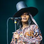 Η Erykah Badu «βανδάλισε» το Tesla της για «να ακολουθήσει τη μόδα»
