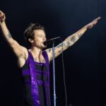 Ο Harry Styles ξέχασε τους στίχους στη σκηνή και ζήτησε βοήθεια από το κοινό