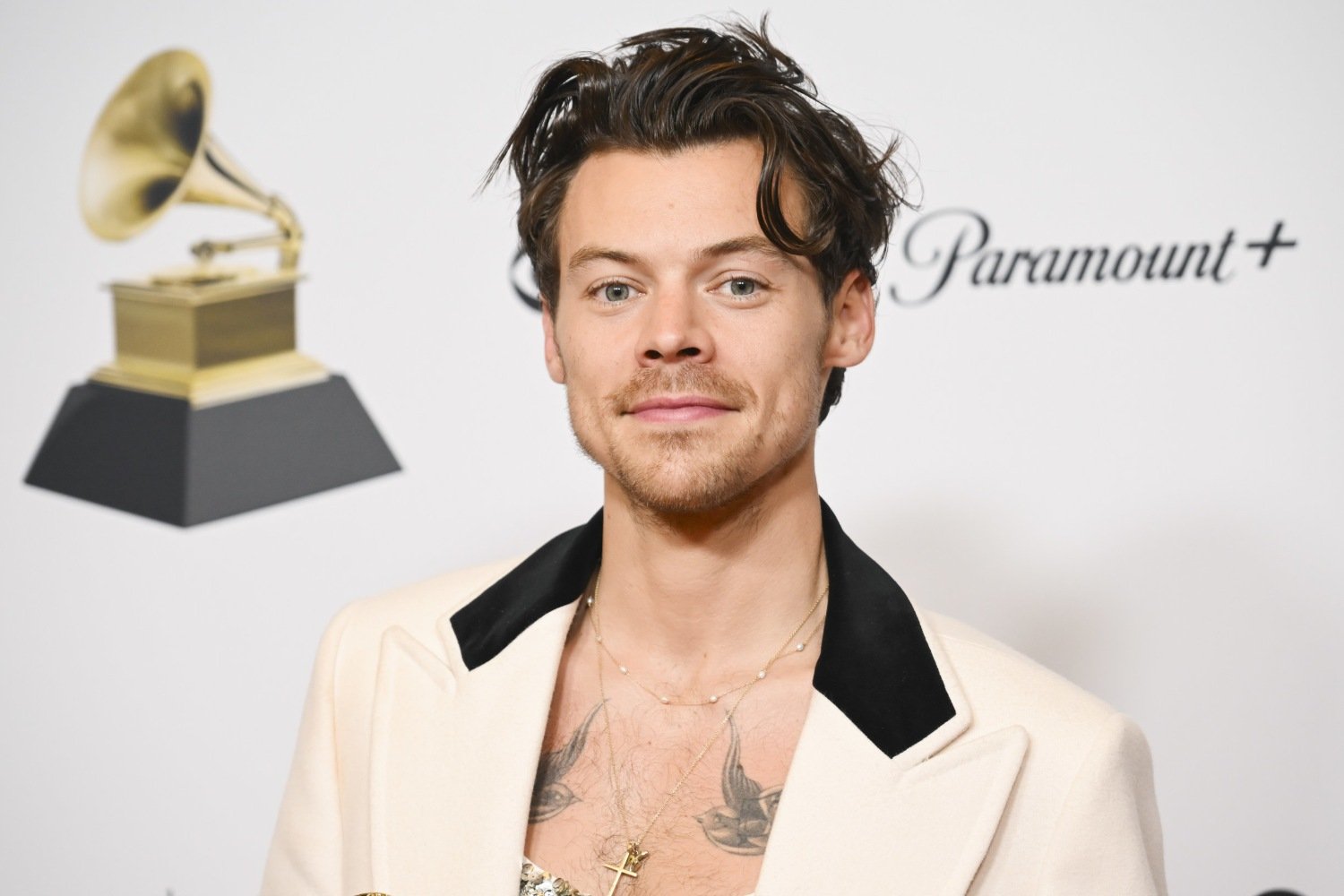 Grammy 2026: Harry Styles και Doechii στους παρουσιαστές της λαμπερής βραδιάς
