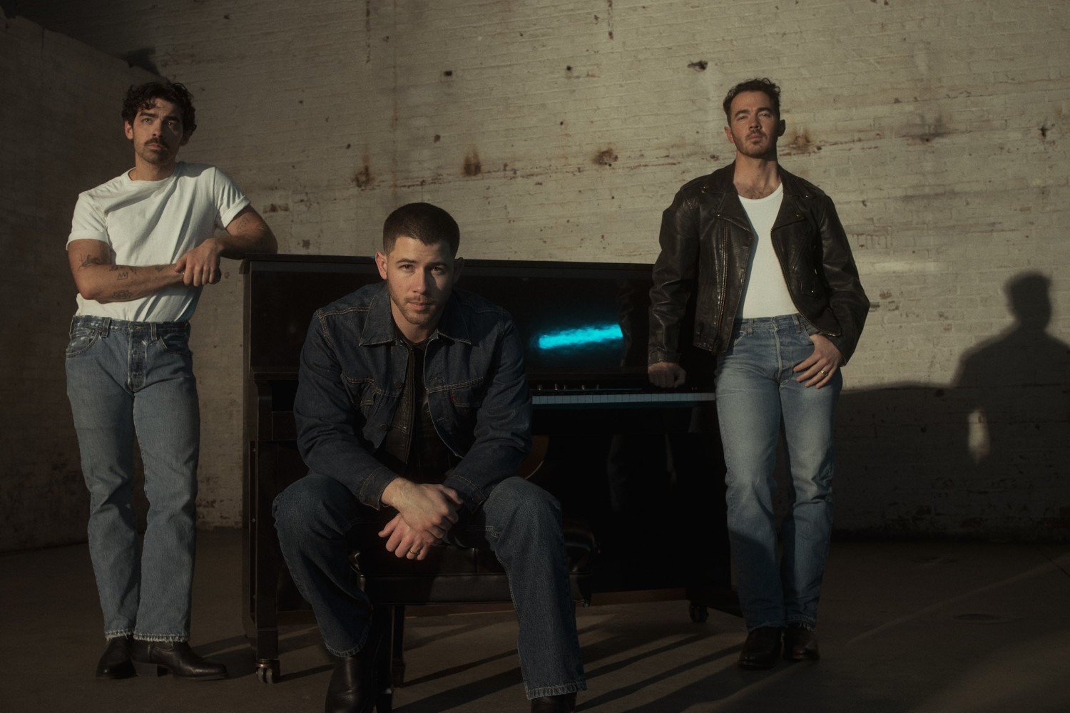 Jonas Brothers: Ο πατέρας τους έχασε τη δουλειά του γιατί δεν τραγουδούσαν για τον Θεό Jonas Brothers: Ο πατέρας τους έχασε τη δουλειά του γιατί δεν τραγουδούσαν για τον Θεό