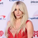 Η Kesha βρίσκει ξανά τη φωνή της και απελευθερώνεται: «Δεν με νοιάζει πια τι σκέφτονται για μένα»