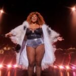 Η Lizzo εξηγεί γιατί το νέο τραγούδι της «Bitch» θυμίζει τα «Taylor’s Version» της Taylor Swift