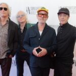 «Η κλοπή δεν είναι καινοτομία»: R.E.M., Scarlett Johansson και Cyndi Lauper ενώνουν τις φωνές τους κατά της τεχνητής νοημοσύνης