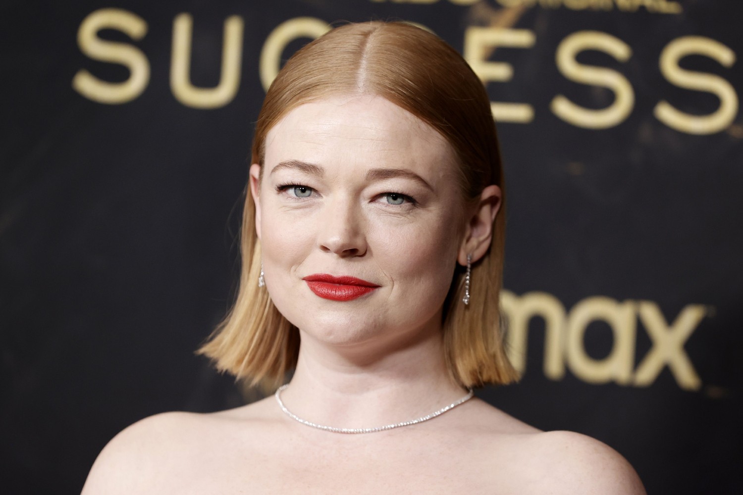 Η Sarah Snook εμπνεύστηκε από την Taylor Swift για τον ρόλο της στο Broadway Η Sarah Snook εμπνεύστηκε από την Taylor Swift για τον ρόλο της στο Broadway