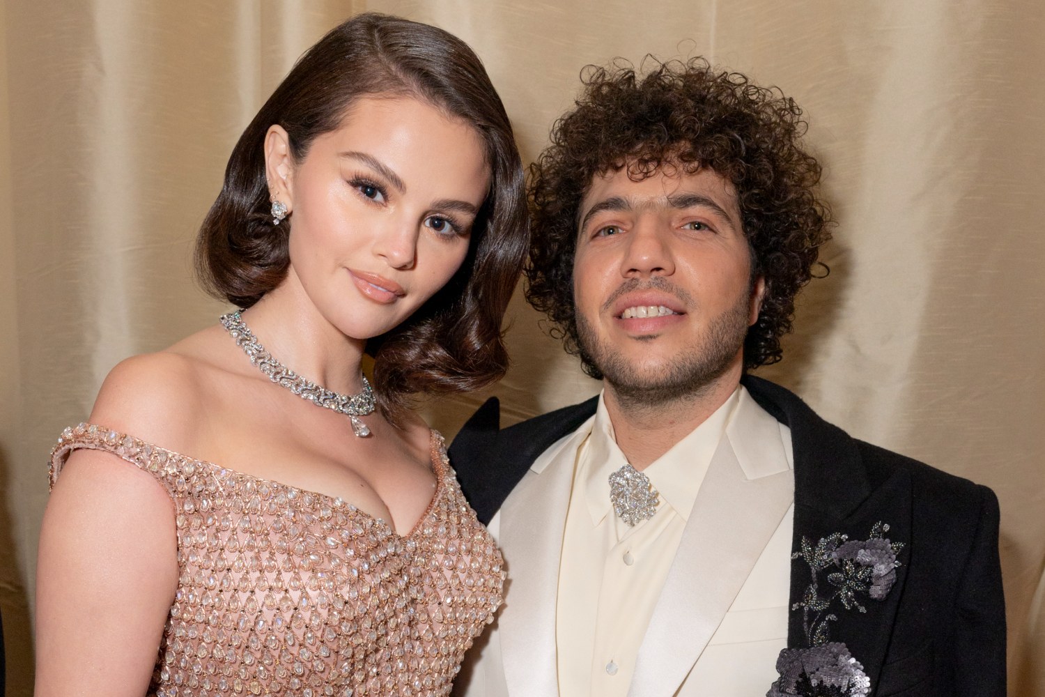 Selena Gomez: Γιατί κράτησε τον γάμο της με τον Benny Blanco μακριά από τα φώτα της δημοσιότητας
