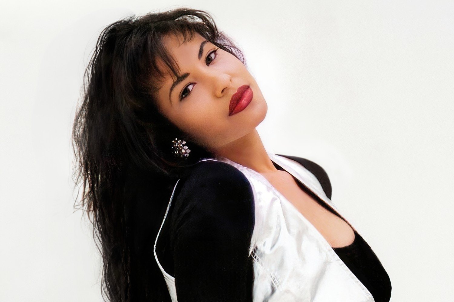 Selena Quintanilla: Στα δικαστήρια με τη Shein η αδελφή της για προϊόντα – απομιμήσεις της αδικοχαμένης τραγουδίστριας